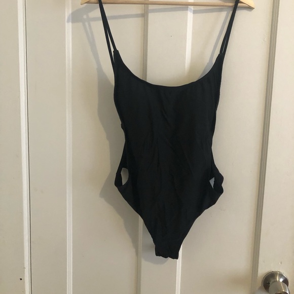 Pamela Sunny Swim suit - Picture 4 of 5